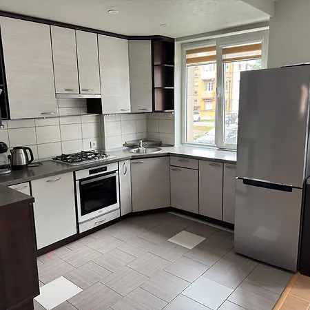 Apartment Spacious 4-room In Old Town *